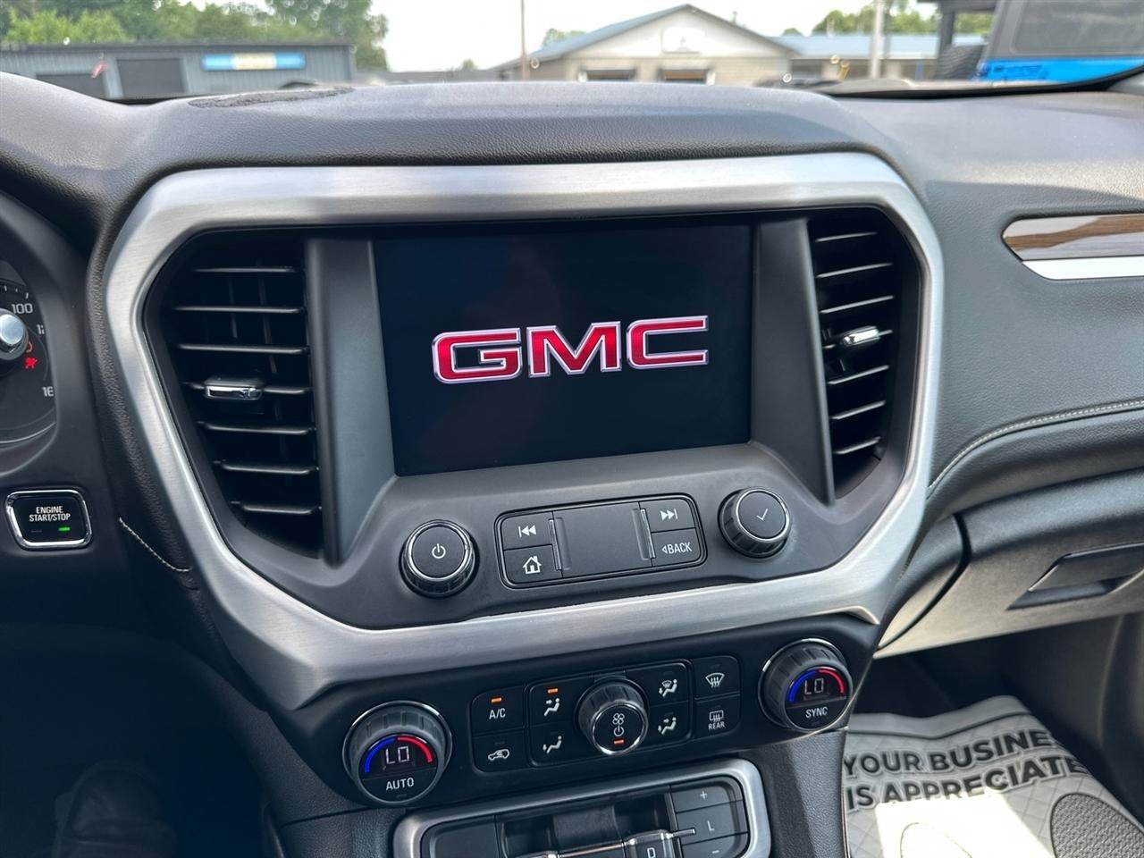 Used 2023 GMC Acadia SLE w/ Driver Convenience Package AWD/4WD image 26