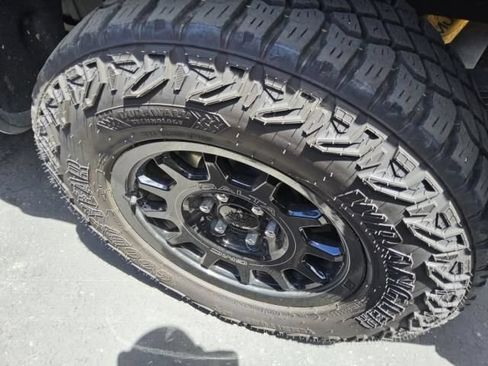 Used 2024 GMC Sierra 1500 AT4X w/ AT4X AEV Edition AWD/4WD image 2