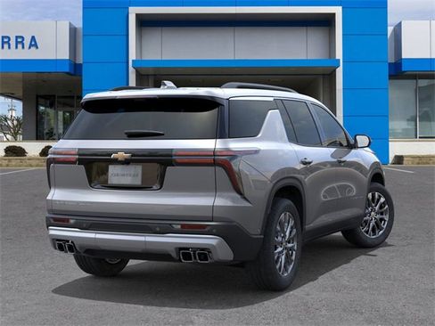 New 2026 Chevrolet Traverse LT w/ Sun and Wheel Package AWD/4WD image 4