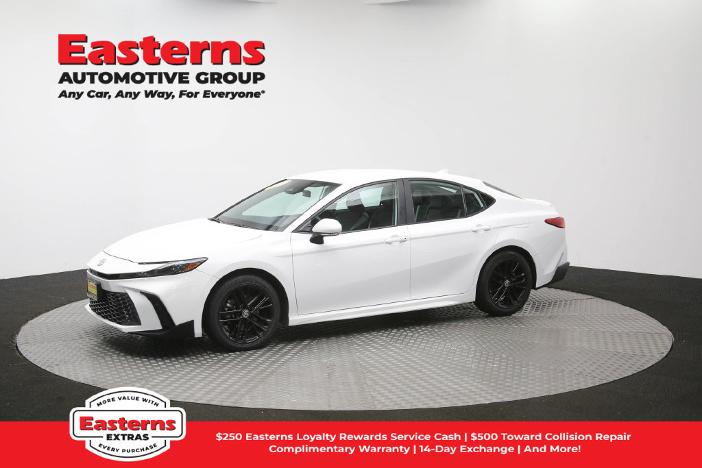 Used 2025 Toyota Camry SE FWD image 59