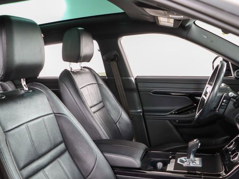 Used 2022 Land Rover Range Rover Evoque R-Dynamic S image 27