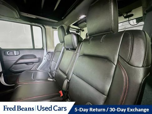 Used 2022 Jeep Wrangler Unlimited Rubicon w/ LED Lighting Group AWD/4WD image 26
