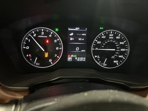 Used 2025 Subaru Outback Touring XT AWD/4WD image 10