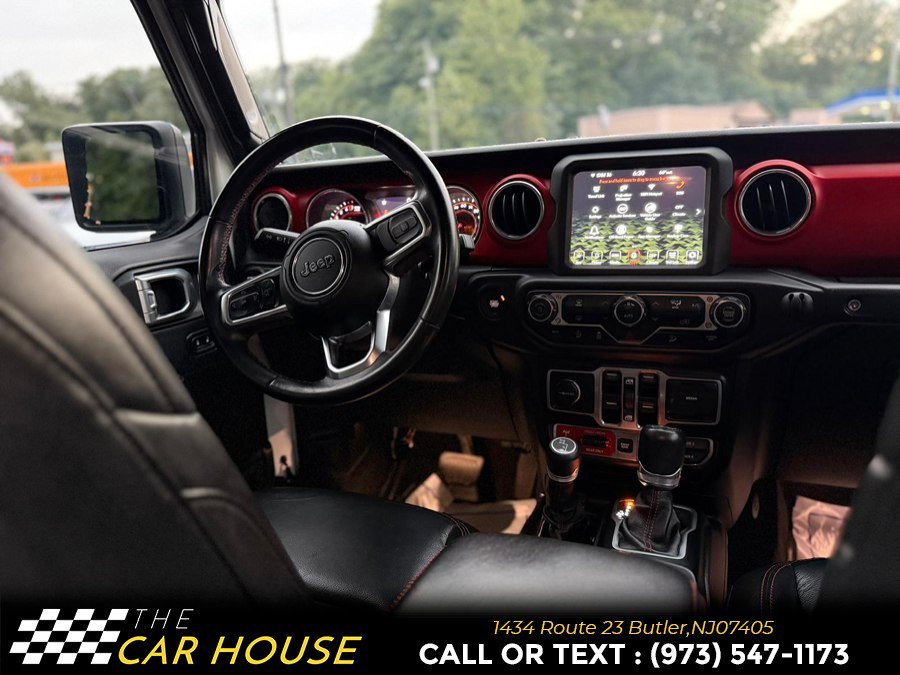 Used 2018 Jeep Wrangler Unlimited Rubicon AWD/4WD image 32