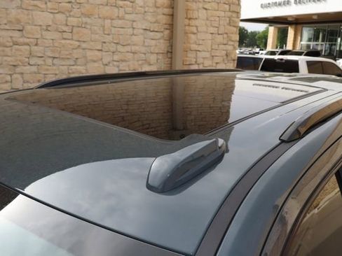 Used 2026 GMC Yukon AT4 Ultimate AWD/4WD image 4