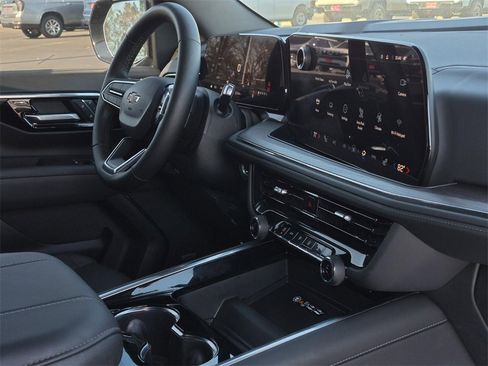 Certified 2025 Chevrolet Tahoe Z71 w/ Comfort Package image 11