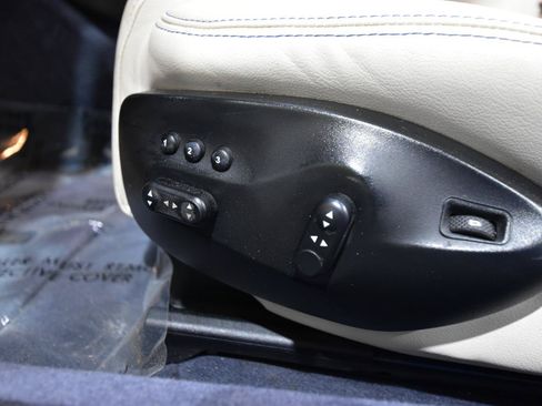 Used 2015 Maserati GranTurismo Convertible RWD image 20