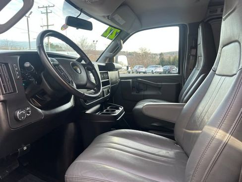 Used 2022 Chevrolet Express 2500 w/ Driver Convenience Package image 25