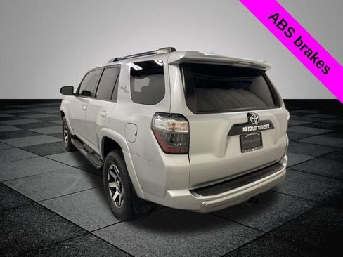 Used 2019 Toyota 4Runner TRD Off-Road image 5
