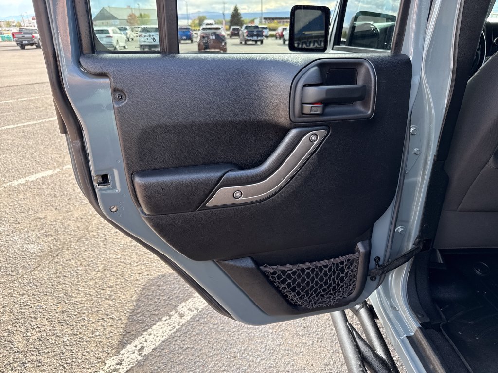 Used 2015 Jeep Wrangler Unlimited Sport w/ Quick Order Package 23S AWD/4WD image 29