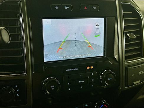 Used 2022 Ford F350 XLT w/ XLT Premium Package image 20