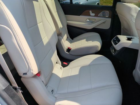 Certified 2024 Mercedes-Benz GLS 450 4MATIC image 35