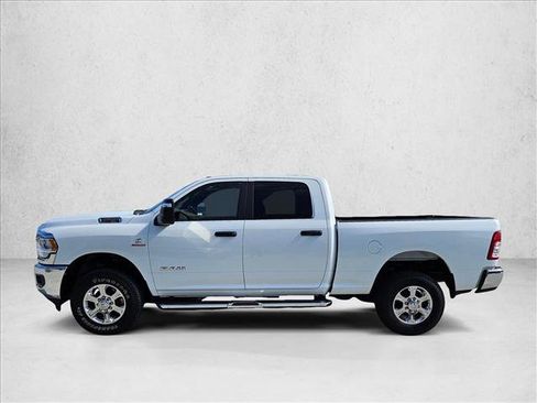 Used 2024 RAM 2500 Big Horn AWD/4WD image 9
