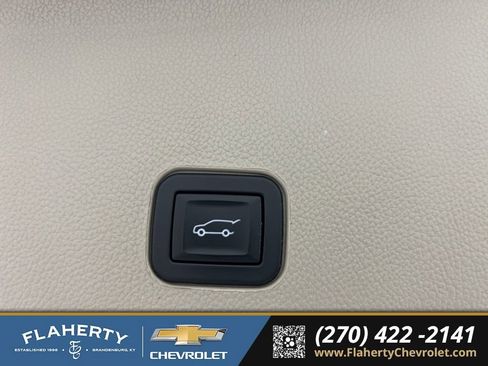 Used 2016 Cadillac SRX Luxury image 20