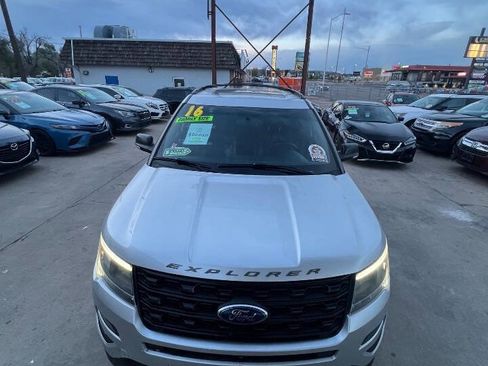 Used 2016 Ford Explorer Sport w/ Equipment Group 401A AWD/4WD image 23