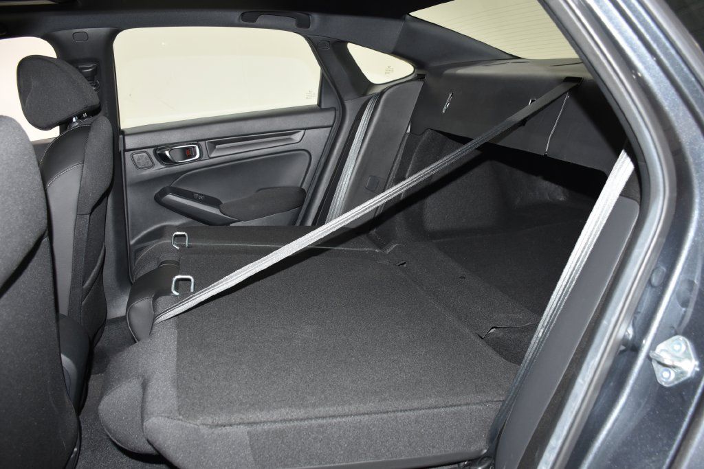 Used 2025 Honda Civic Sport image 29