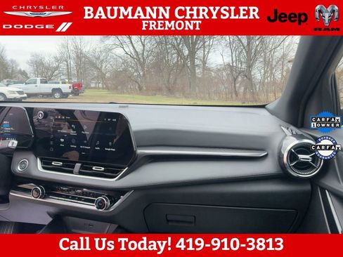 Used 2025 Chevrolet Equinox LT image 16