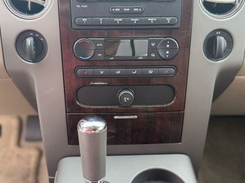 Used 2005 Ford F150 King Ranch AWD/4WD image 5