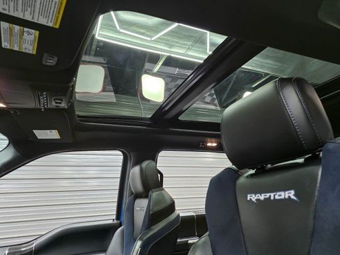 Used 2019 Ford F150 Raptor w/ Equipment Group 802A Luxury AWD/4WD image 21
