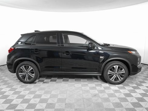 Used 2025 Mitsubishi Outlander Sport ES image 3