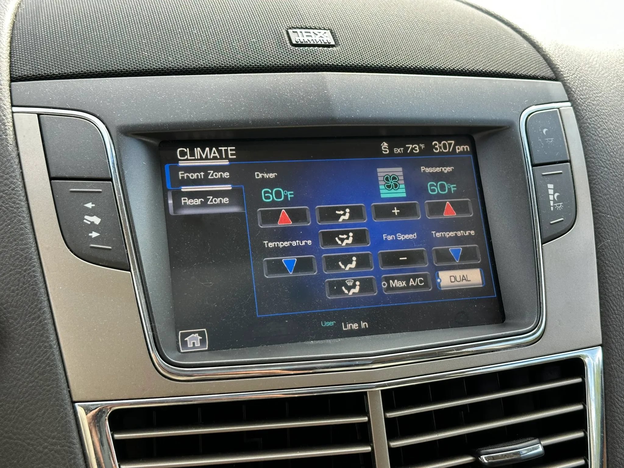 Used 2012 Lincoln MKT AWD image 32