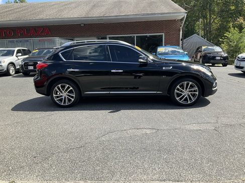 Used 2017 INFINITI QX50 2WD w/ Deluxe Touring Package image 4