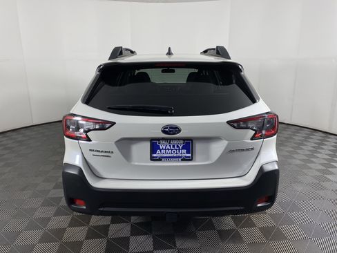 Used 2023 Subaru Outback Premium AWD/4WD image 8