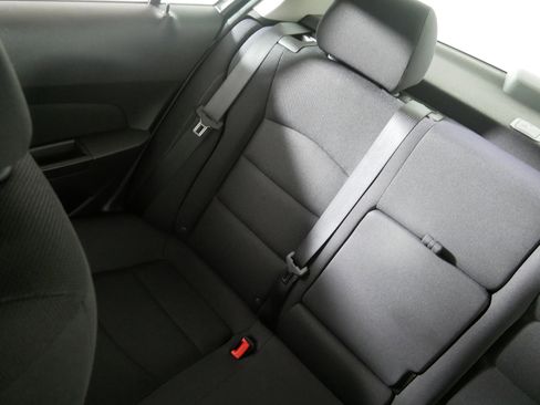 Used 2015 Chevrolet Cruze LT image 12