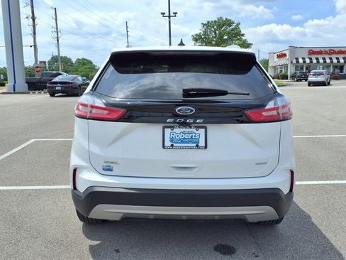 Certified 2024 Ford Edge SEL w/ Convenience Package AWD/4WD image 4