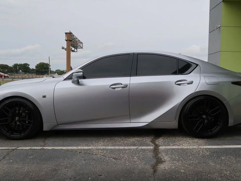 Used 2023 Lexus IS 500 image 7