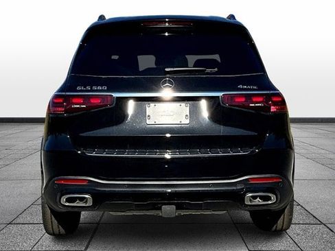 New 2026 Mercedes-Benz GLS 580 4MATIC image 5