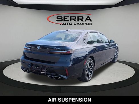 Used 2023 BMW 760i xDrive w/ Executive Package AWD/4WD image 13