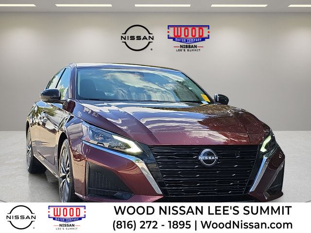 Used 2024 Nissan Altima 2.5 SV FWD image 1