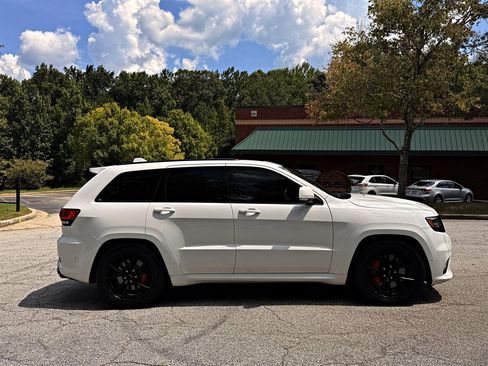 Used 2018 Jeep Grand Cherokee SRT w/ Trailer Tow Group IV AWD/4WD image 4