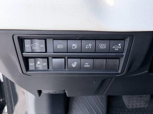 Used 2022 Toyota Tundra Capstone image 10