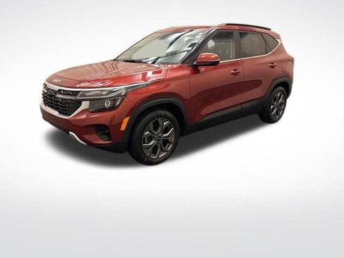 Certified 2024 Kia Seltos S FWD image 1