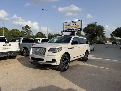 Used 2023 Lincoln Navigator Reserve AWD/4WD image 49