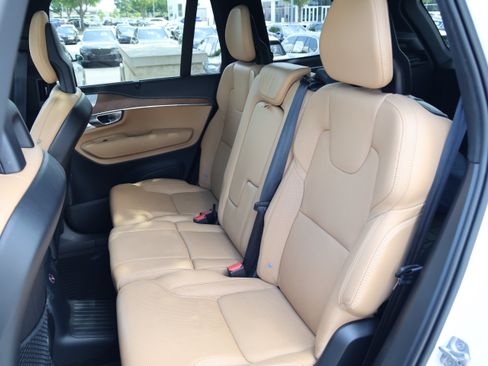 Used 2017 Volvo XC90 T8 Inscription w/ Luxury Package AWD/4WD image 34