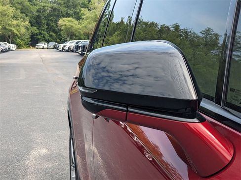 New 2026 Cadillac Vistiq Luxury w/ LPO, Floor Liner Package image 13