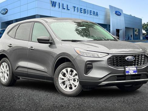New 2025 Ford Escape Active w/ Cold Weather Package image 2