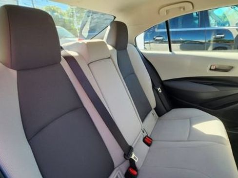 Used 2022 Toyota Corolla LE FWD image 10