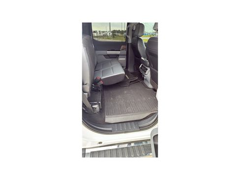 Used 2021 Ford F150 Lariat AWD/4WD image 9