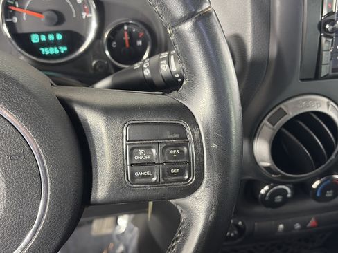 Used 2017 Jeep Wrangler Unlimited Sport w/ Quick Order Package 24S AWD/4WD image 27