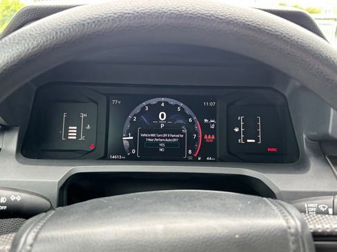 Used 2025 Toyota Tacoma SR5 AWD/4WD image 25