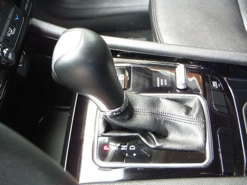 Used 2025 Jeep Compass Limited AWD/4WD image 23