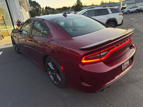 Used 2019 Dodge Charger R/T w/ Plus Group RWD image 5