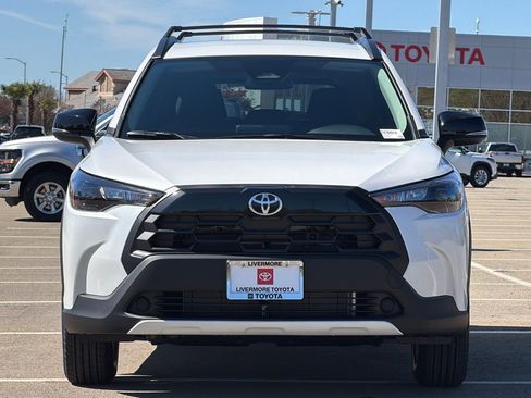 New 2026 Toyota Corolla Cross LE image 8
