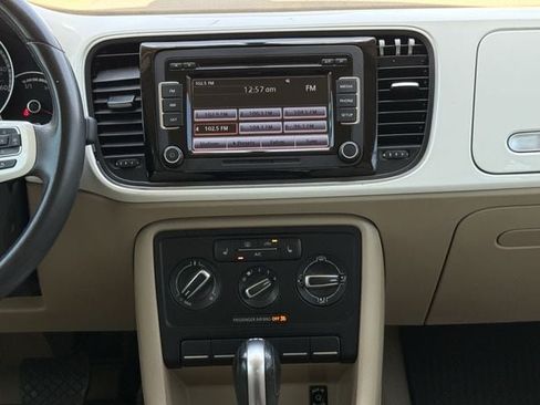 Used 2015 Volkswagen Beetle TDI FWD image 15
