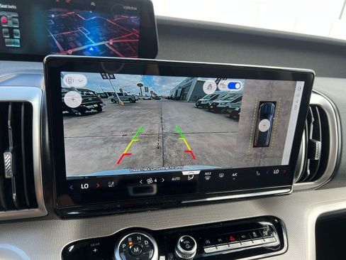 New 2025 Ford Expedition Active RWD image 35