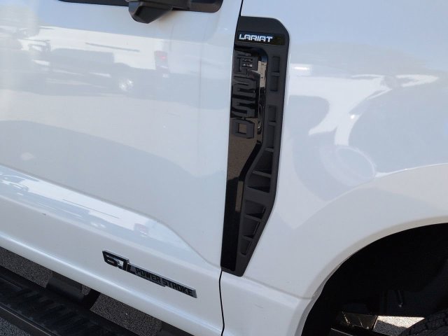 New 2025 Ford F250 Lariat w/ Lariat Ultimate Package AWD/4WD image 11